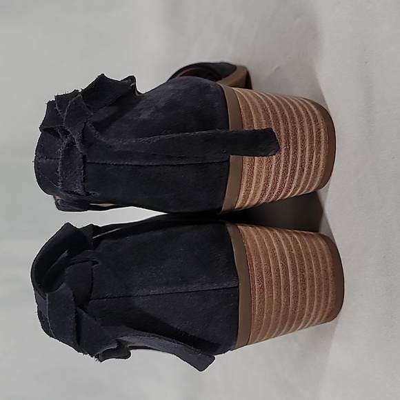 💚 Lucky Brand Betsee Bootie Sandal peep toe  suede leather shoes Size 7 M - Picture 3 of 13